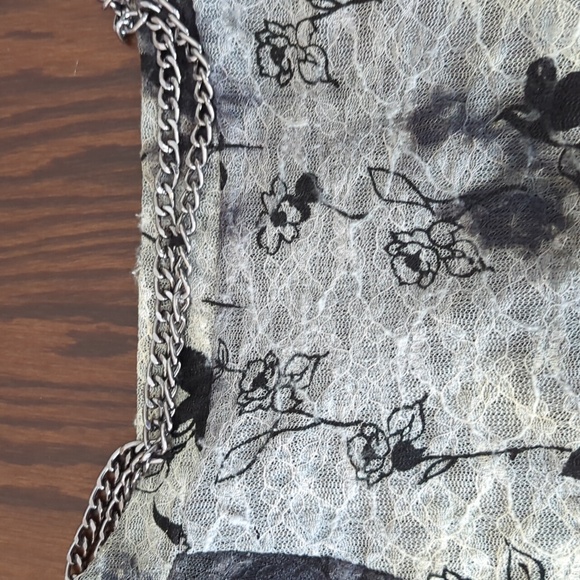 3 for $30. Black and white top - Picture 9 of 10